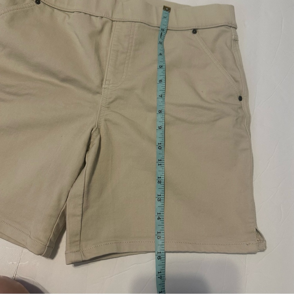 Women's Tan Shorts Khaki & Company Size 8 Summer Vacation Casual Modest - Picture 3 of 6